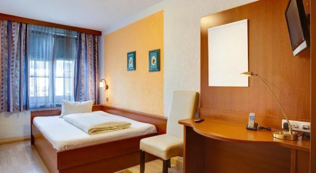 Cityhotel Schwarzer Bär Innsbruck, Забронировать Отель Отели Инсбрука 3 звезды, рядом с Университет Инсбрука, 3*