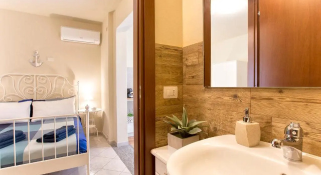 Номер Standard White Coral Rooms self check-in