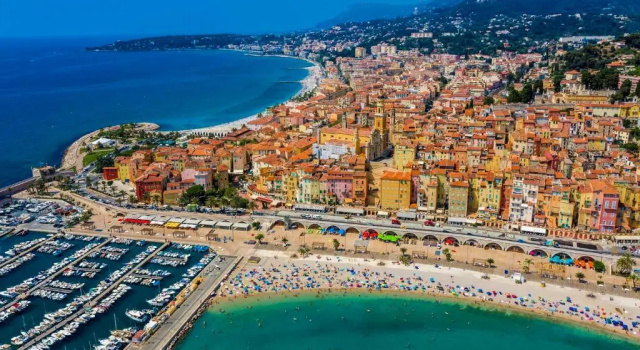 Superbe 2 pièces neuf à 100m de la plage