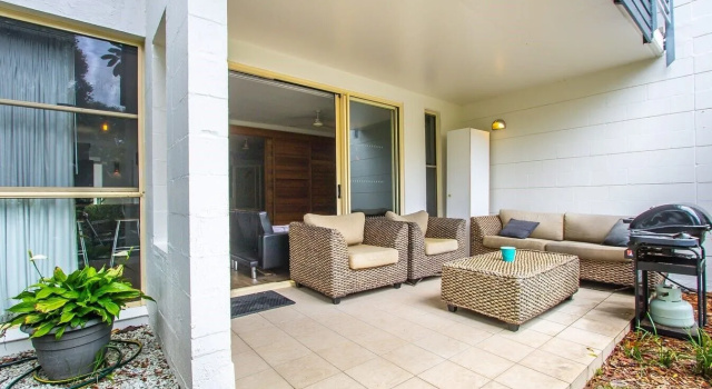 Апартаменты с 2 комнатами Casuarina Apartment 200m from the Beach