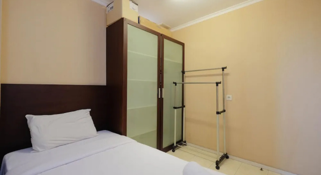 Номер Standard Nice and Homey 2BR Apartment at FX Residence