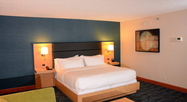 Двухместный люкс Holiday Inn Express Stamford