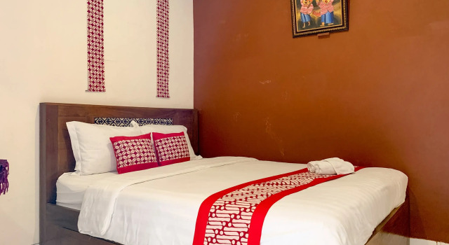 Grha Vege Jawi Syariah RedPartner, Book Hotel Hoteller i Banguntapan med parkering, Parkering