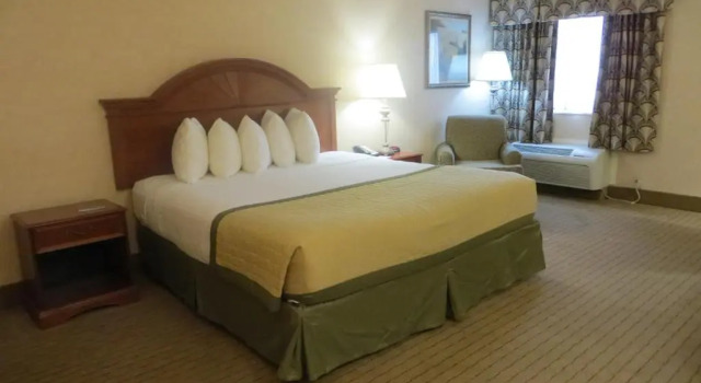 Номер Standard Baymont by Wyndham Indianapolis West