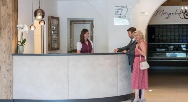 Hotel Räucherhansl, Reserva ahora Hotel Loiching 