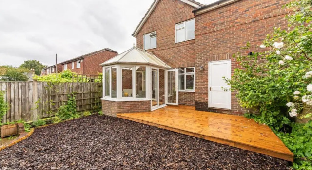 3 Bed Spacious Stylish House, Southampton - Off Road Parking & Private Garden - Sleeps 7, Close to City Centre - by Blue Puffin Stays, Забронировать Отель Отели Саутгемптона с парковкой, рядом с Театр «Мэйфлауэр», Парковка