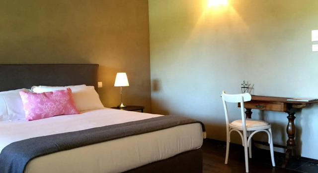 MiaClara Relais, Book Hotel Hotels in Alba with Parking, Parking