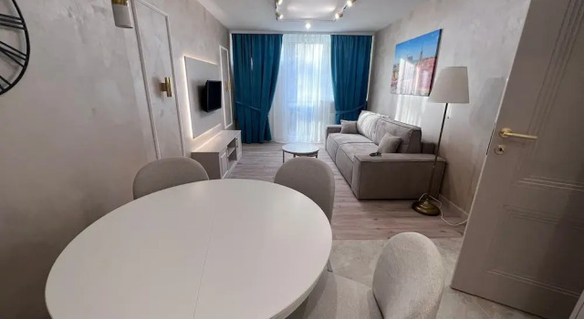 Apartment P&O- Grzybowska 5, Забронировать Апартаменты/квартира Отели Варшавы с парковкой, рядом с Конференц-центр Рондо Один, Парковка