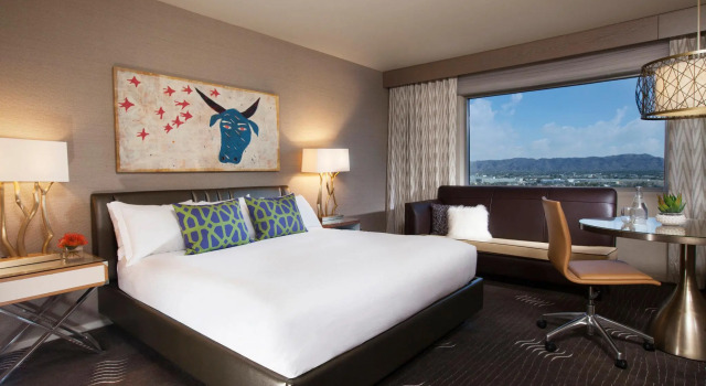 Номер Standard Kimpton Hotel Palomar Phoenix Cityscape by IHG