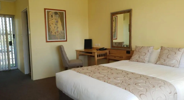 Двухместный номер Executive с видом на реку Moon River Motor Inn