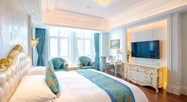 Двухместный клубный номер Standard Wyndham Grand Kunming East