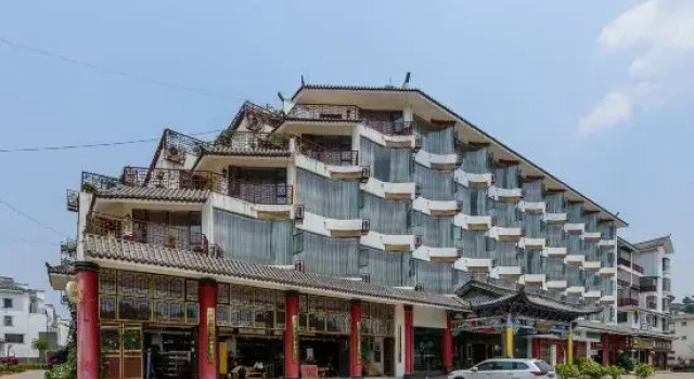 NingerHolidaylnnClearWaterBay, Rezerwuj Hotel Hotele w Pu'er z parkingiem, Parking
