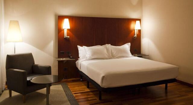 Двухместный номер Superior с балконом AC Hotel Alcalá de Henares by Marriott
