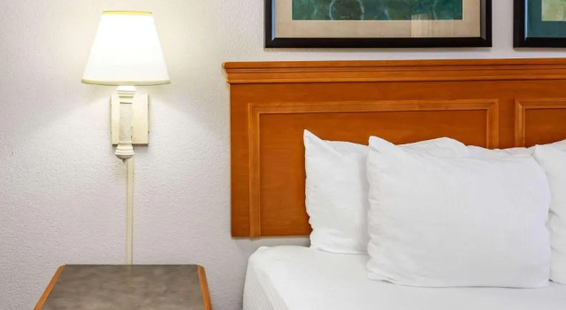 Двухместный люкс La Quinta Inn by Wyndham El Paso West