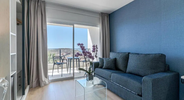 Семейный номер Deluxe с видом на море Ramada Resort by Wyndham Puerto de Mazarron