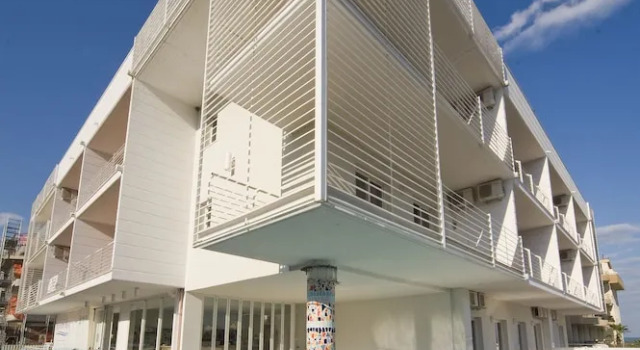 Rosburgo No.4, Boek Hotel Zuqar Island Jemen