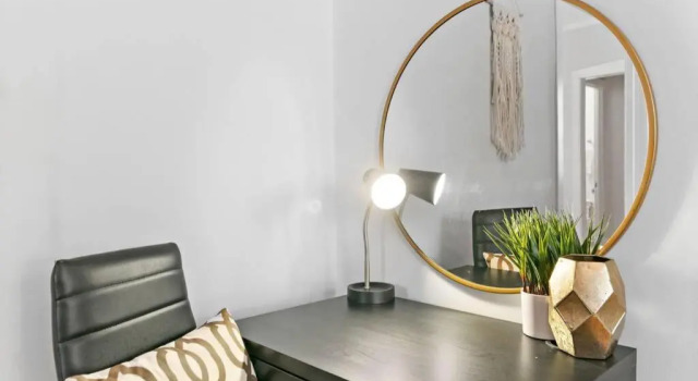 Great Price & Top Location, Comfy 1BR Apt for 4