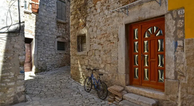 Студия Charming Studio in the Heart of Rovinj, Steps From Carera Street