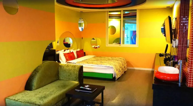 Ava Hotel