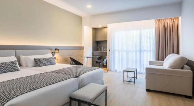 Двухместный номер Deluxe Occidental Puerto Banús