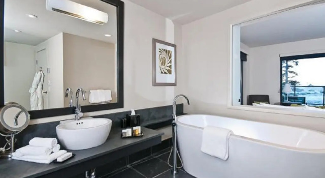 Люкс c 1 комнатой Black Rock Oceanfront Resort