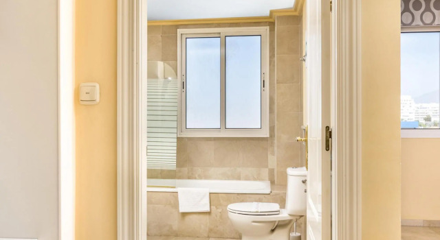 Sea views Apartment 342, Забронировать Апартаменты/квартира Марбелья Коста-дель-Соль, рядом с Марина Ла Бахадилья