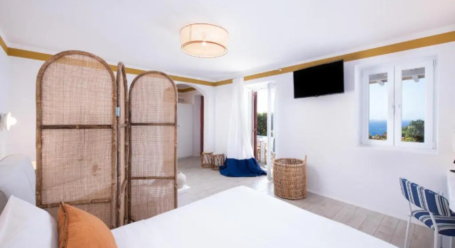 Люкс с частичным видом на море Hotel Tagoo