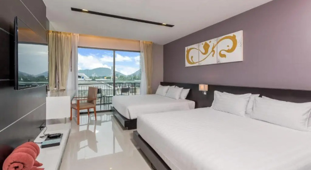 Люкс семейный c 1 комнатой The Charm Resort Phuket