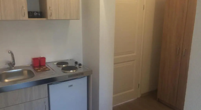 Студия с балконом и с красивым видом из окна Apartments Lj