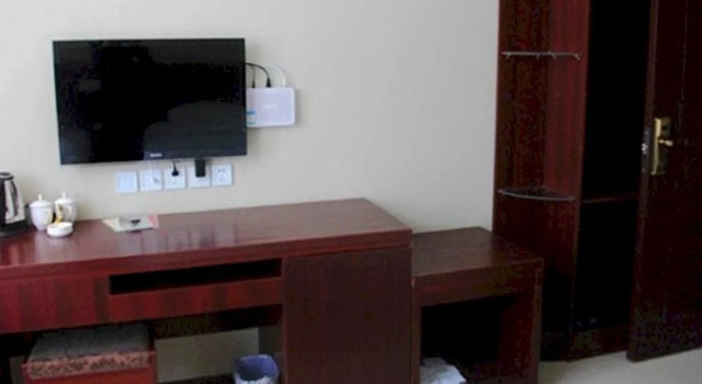 Jinlan Libin Hotel, Prenota Hotel Hotel a Shandong con parcheggio, Parcheggio