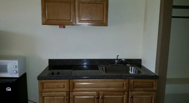 Номер Economy Americourt Extended Stays