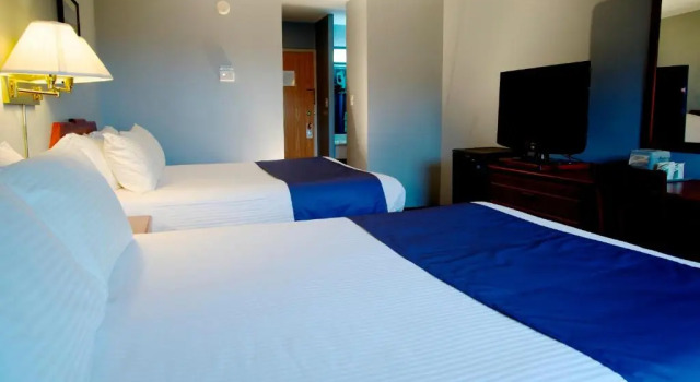 Номер Standard St Christophers Hotel
