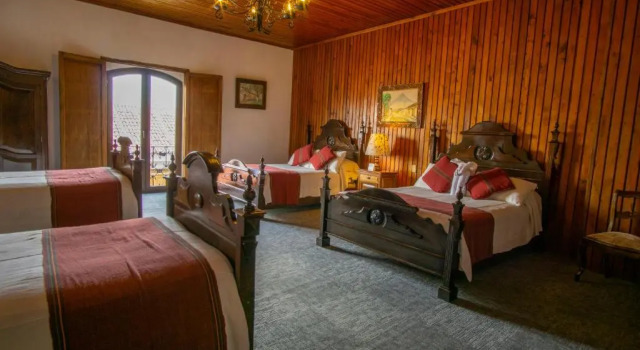 Четырёхместный номер Standard Hotel Posada de Don Rodrigo Antigua