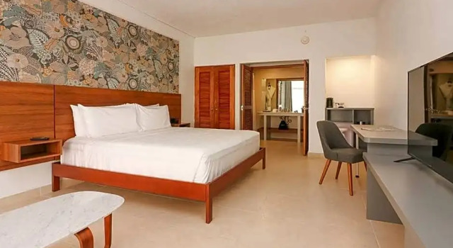 Четырёхместный номер Standard с красивым видом из окна Wyndham Palmas Beach and Golf Boutique Resort