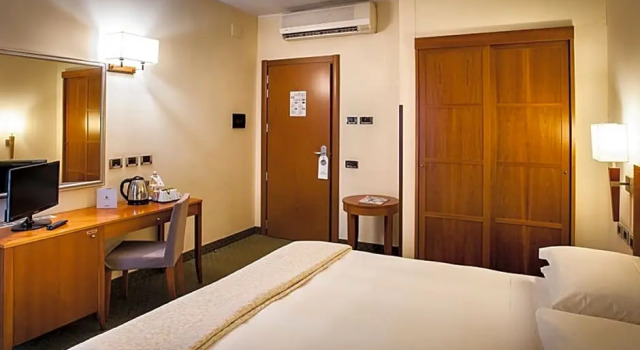 Одноместный номер Hotel dei Cavalieri Caserta - La Reggia
