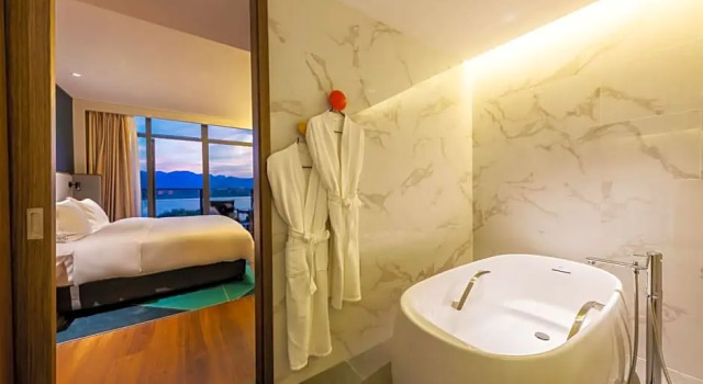 Люкс c 1 комнатой Holiday Inn Express Yichang Riverside by IHG