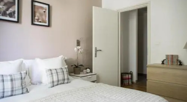 La Roseraie Apartment, Prenota Appartamento Hotel a Alvernia con parcheggio, Parcheggio