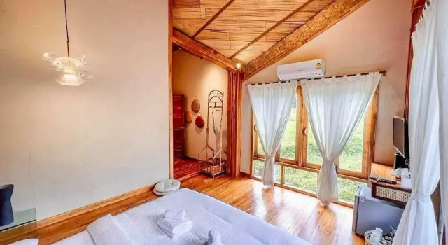 ลมหายใจ โฮมสเตย์ บ่อเกลือ น่าน Lomhaijai Homestay, Забронировать Отель «постель и завтрак» Ban Pha Khap Nan Province