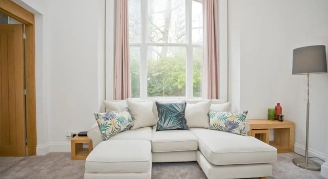 Апартаменты Chine Beach Apartment - Beautiful location next to the Beach