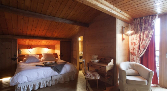 Maison d'hôtes Le Pré Oudot, Rezervovat Hotel Wellness hotely v Fournets-Luisans, SPA