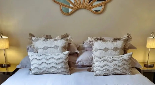 Luxurious Sea Point Apartment