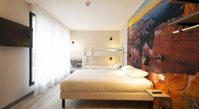 Standart dört kişilik oda Break Hotel