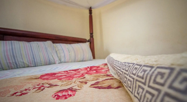 Tropical Savannah Guesthouse, Book Hotel Hotels in Kasese with Breakfast, Breakfasts