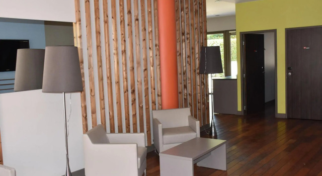 Res. Lyon Dock Ouest, Lyon, Studio for 2 Pers, Rezerwuj Hotel Hotele w Rhône z parkingiem, Parking