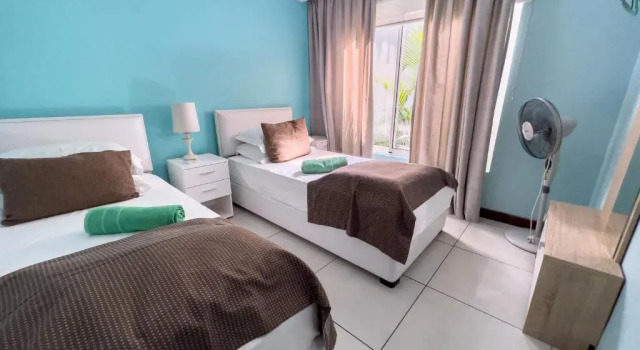 Plage Bleue D2, Prenota Hotel Hotel a Mauritius Costa Nord con piscina, Piscina