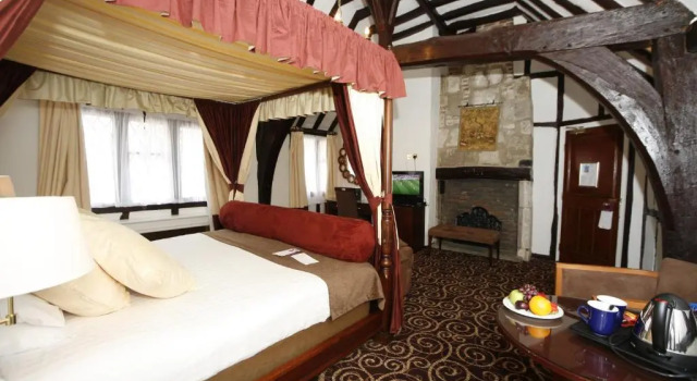 Двухместный полулюкс с видом на сад The Legacy Rose & Crown Hotel
