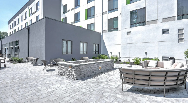 Courtyard by Marriott Deptford, Buchen Sie Hotel Deptford Philadelphia und Umgebung