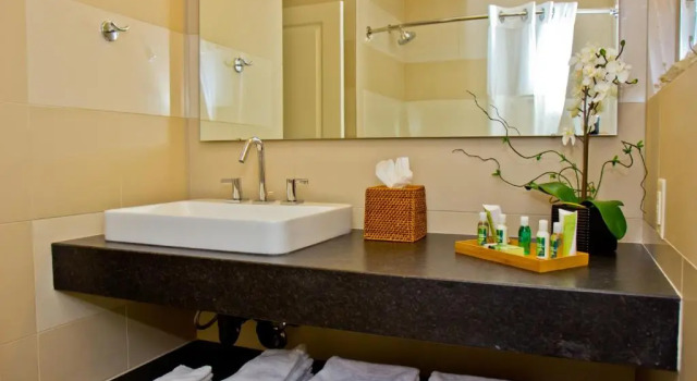 Четырёхместный номер Standard Inn On The Cliff