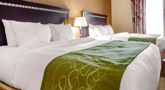Четырёхместный люкс Comfort Suites Louisville East