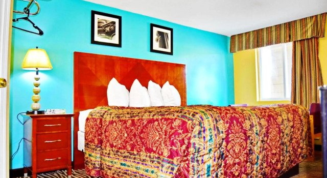 Flagship Inn & Suites, Buchen Sie Gasthaus Groton Massachusetts